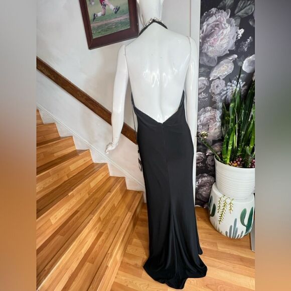 MAC DUGGAL HIGH SLIT HALTER GOWN W/ RHINESTONE ACCENTS/ size 6 - Picture 10 of 10